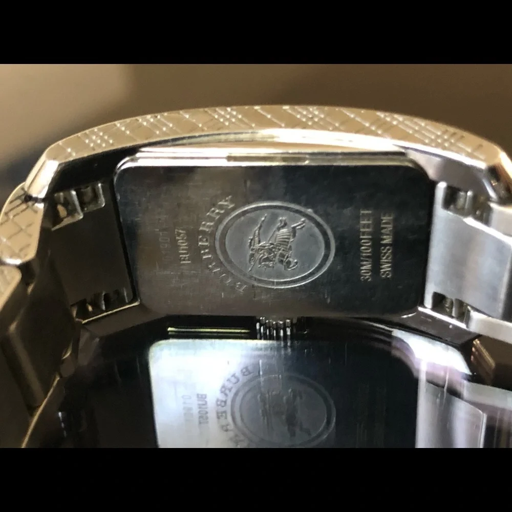 Burberry watch women’s - Picture 9 of 9